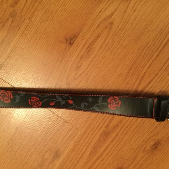 Emily Strange leather belt - Picture 3 of 5